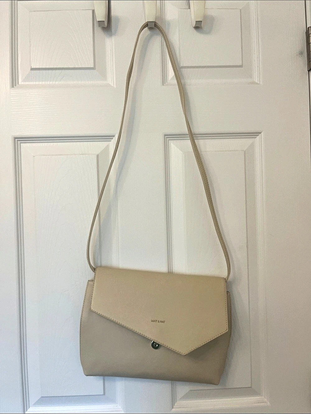 Matt & Nat Riya Vegan Clutch Beige Crossbody Bag